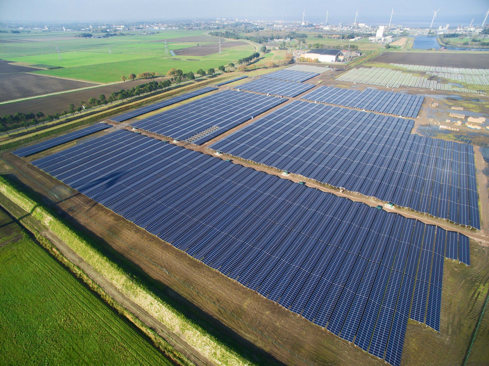 Google signs 10 year PPA with Netherlands’ largest solar farm DCD