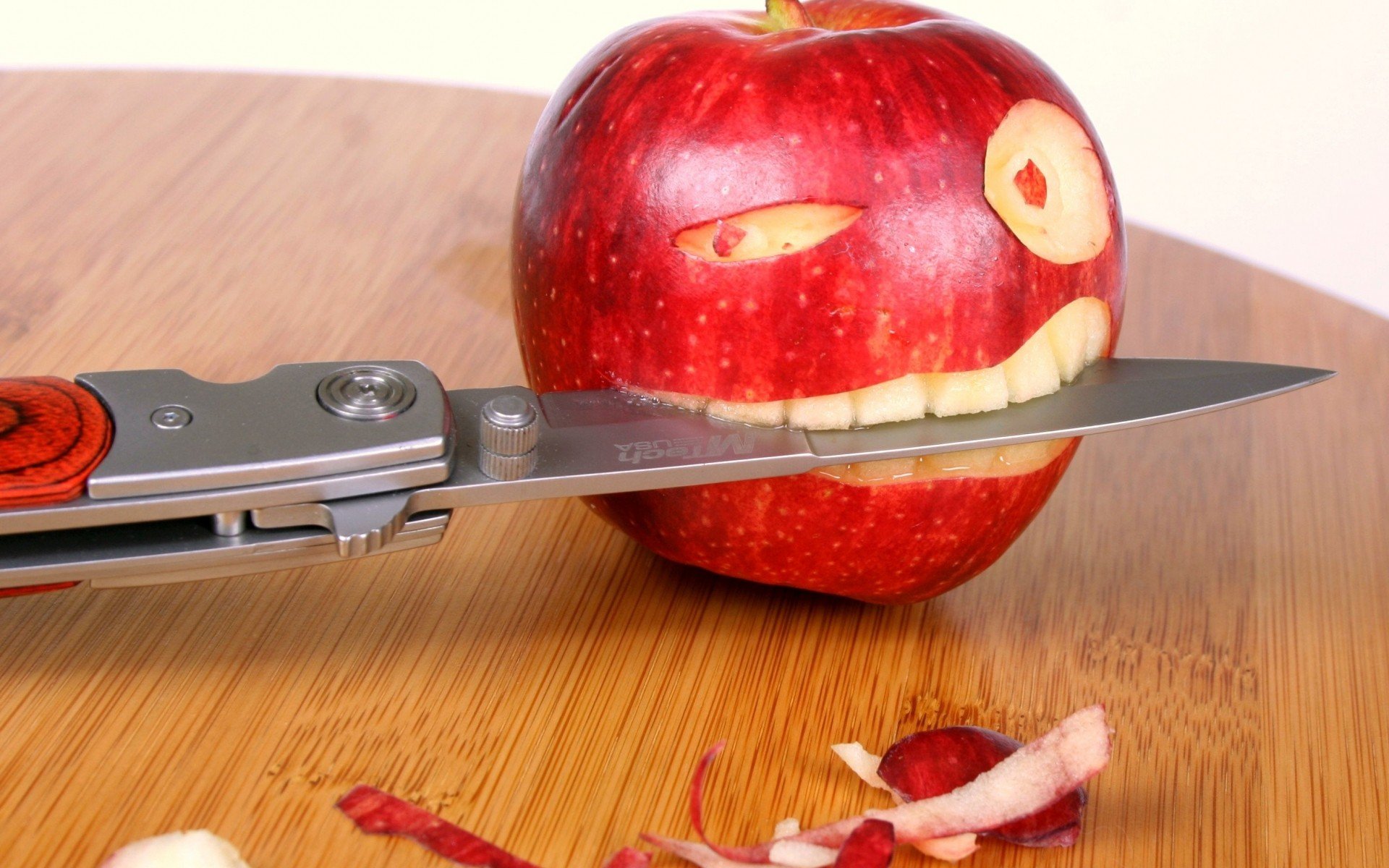 Why is Apple bitten in the Apple logo Why is Apple bitten in the Apple logo